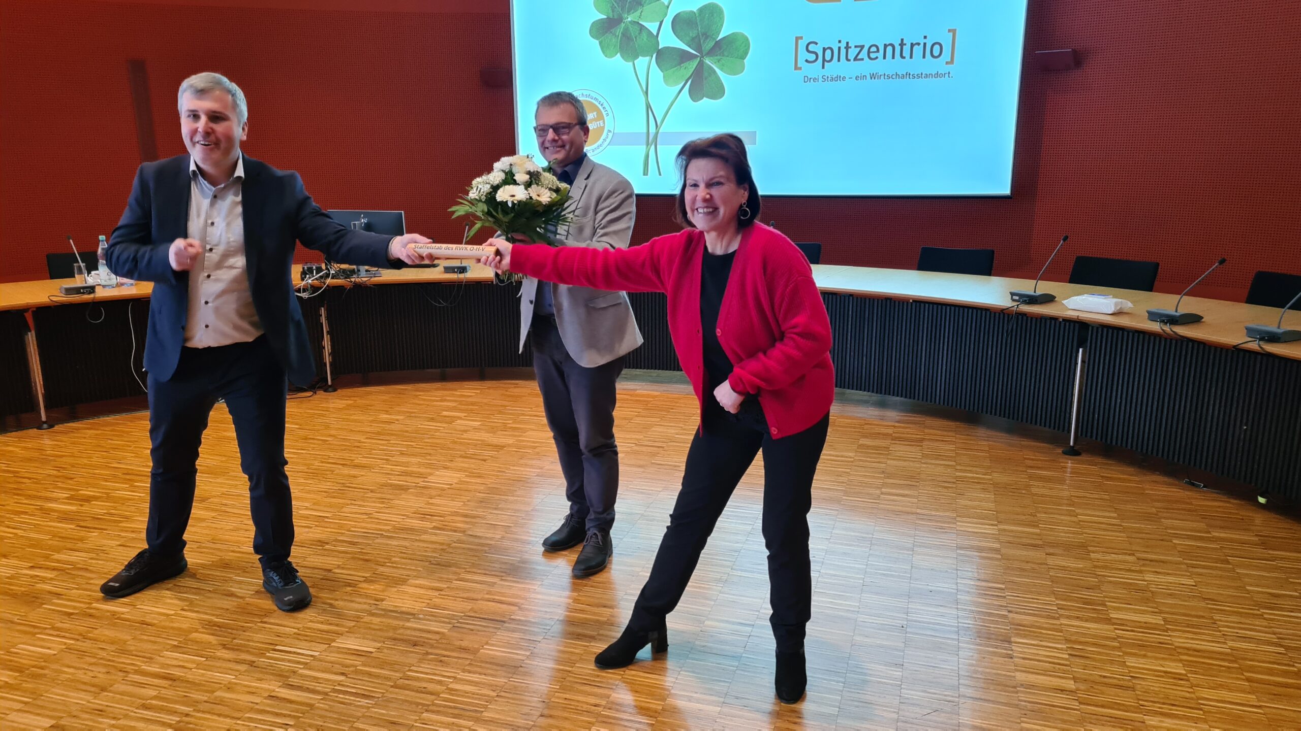 Oranienburgs Bürgermeister Alexander Laesicke ist neuer Vorsitzender der Wirtschaftsregion Oranienburg-Hennigsdorf-Velten